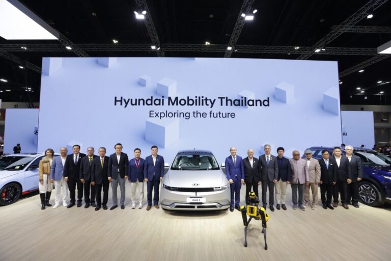 ฮุนได สร้างปรากฏการณ์สุดยิ่งใหญ่ใน MOTOR EXPO 2023 อลังการกับธีมบูธ PIXEL CLOUD เปิดตัวรถไฟฟ้ารุ่นแรก พร้อมเสริมทัพโมเดลใหม่ ครอบคลุมตลาดกว่าที่เคย