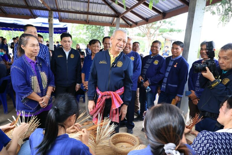 เปิดมหกรรมรับงานไปทำที่บ้าน พร้อมแหล่งรับซื้อ “รมว. พิพัฒน์ รัชกิจประการ” กระทรวงแรงงาน เพิ่มรายได้อาชีพทั่วประเทศห้ามพลาด 4-5 กันยายน 2567 นี้ที่ กระทรวงแรงงาน